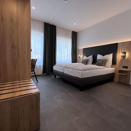 Haus Kuckenberg Hotel Burscheid Ngoại thất bức ảnh